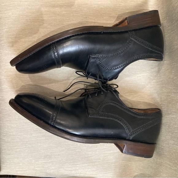 JOHNSTON & MURPHY Sz 10 Lace Up Oxford Wingtip Leather Dress Shoes - Picture 6 of 11